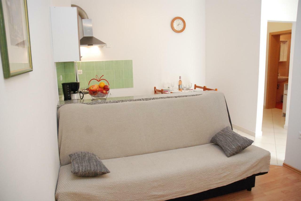 Apartmani Radin Rosini Eksteriør bilde