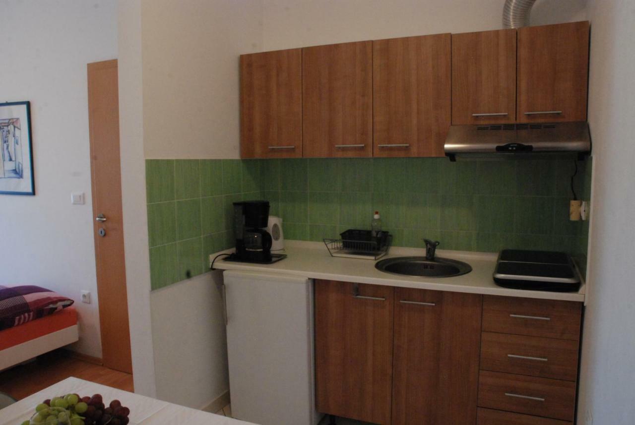 Apartmani Radin Rosini Eksteriør bilde